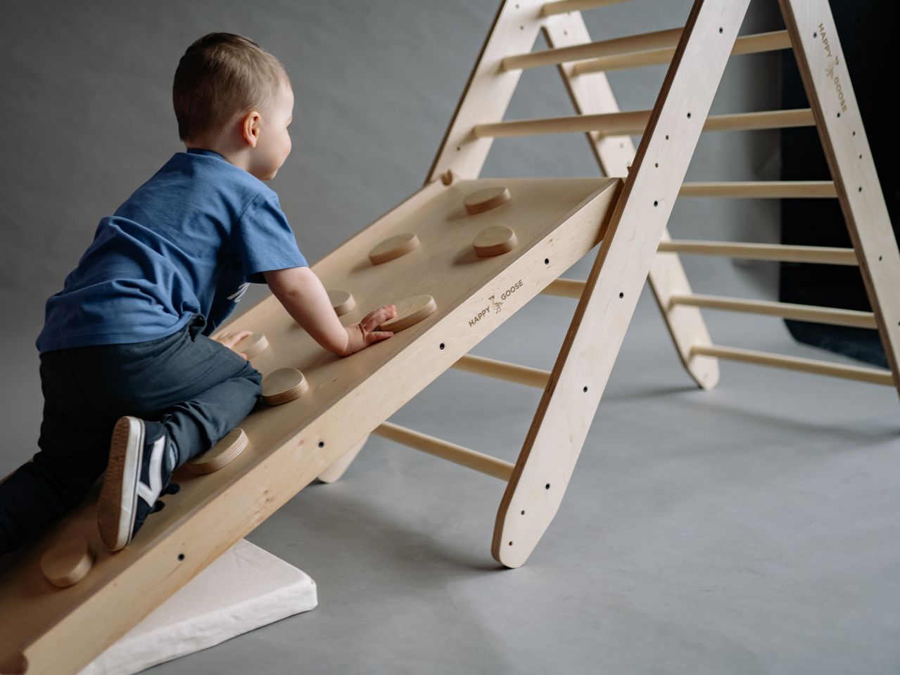 Child in movement gym
